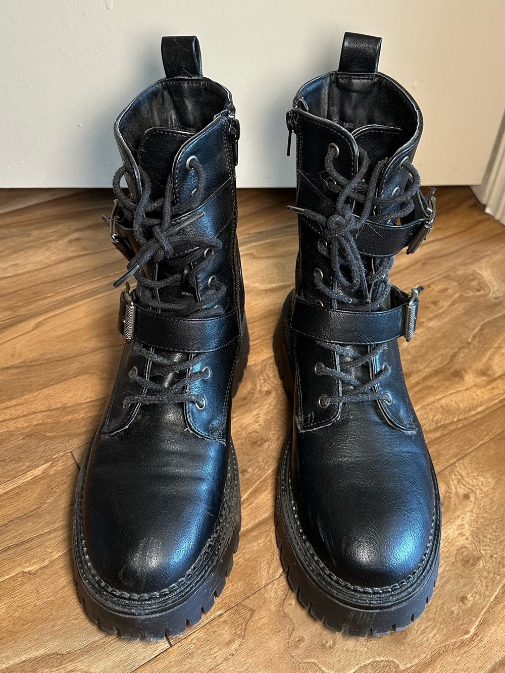 Sincerely Jules Combat Boots - Picture 2 of 7